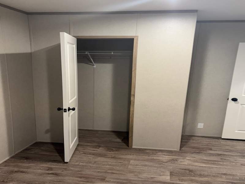 Listing-201-Photo-086af6a3-fb14-4f6b-934d-62bc29689322.jpg