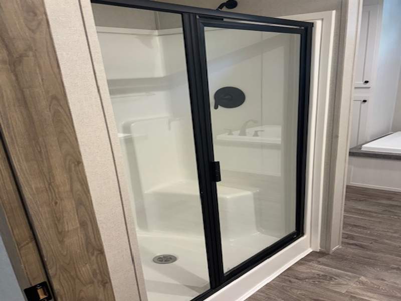 Listing-201-Photo-2a32cb61-165b-4c0b-b48b-61a1f41f6241.jpg