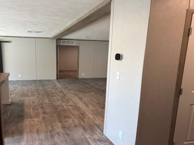 Listing-201-Photo-6e36184e-3206-4fce-86a4-982f537ff46f.jpg