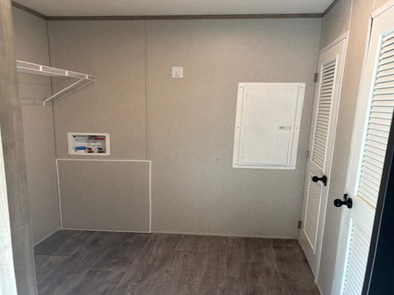 Listing-201-Photo-de3d5fac-2578-4dea-87e0-44d9b2ef17fa.jpg