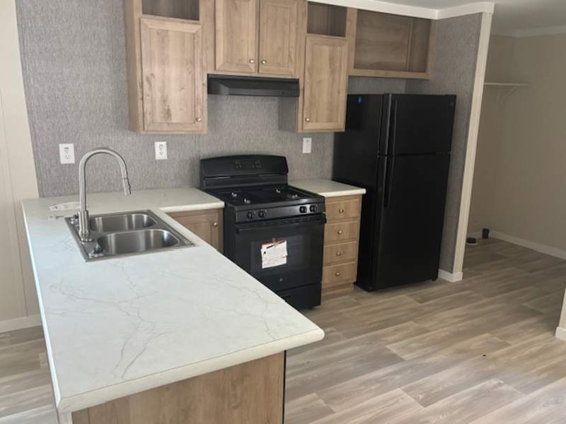 Listing-207-Photo-10e036c8-8c88-4cbd-932d-cc04e2161868.jpg