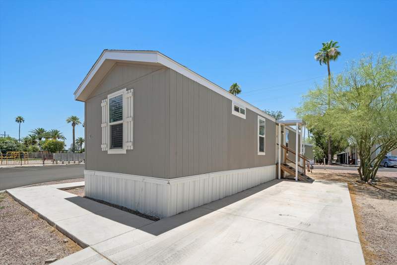 Listing-131-Photo-8b463d3e-9cd8-4c4a-9a06-105ddc4a6373.jpg
