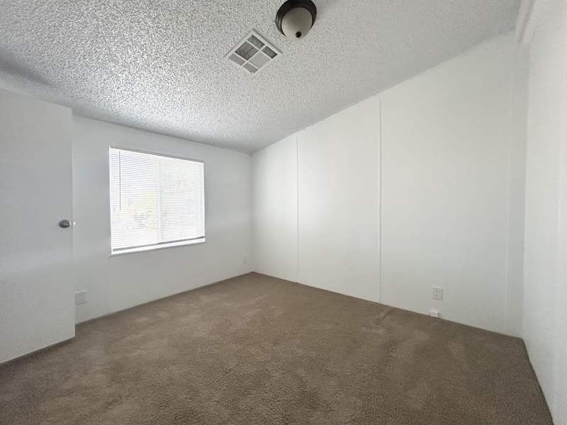 Listing-146-Photo-764da6af-31ed-4991-a307-b5848c075e6c.jpg