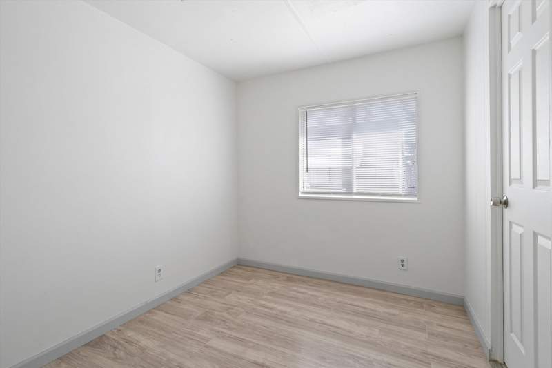 Listing-152-Photo-224f39e8-8e47-4828-a08f-3e3eb6ffa2f2.jpg