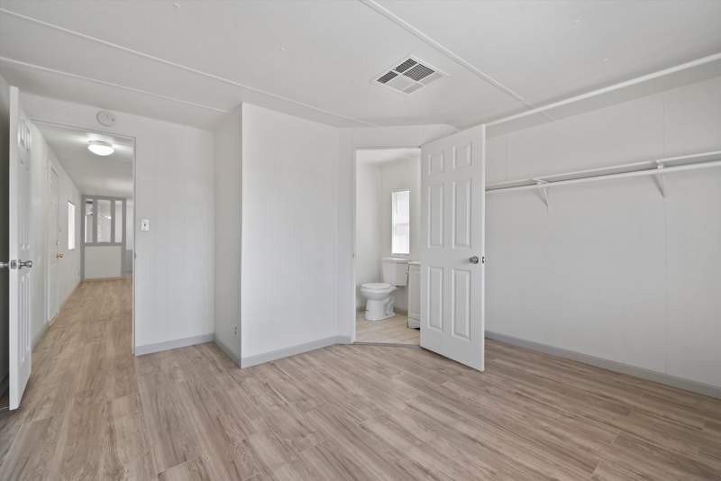 Listing-152-Photo-65eec279-6769-4ab7-b332-db60c719f8f6.jpg