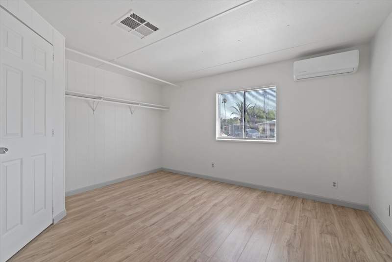 Listing-152-Photo-c059d278-0c38-4a7e-a096-35108860bfda.jpg