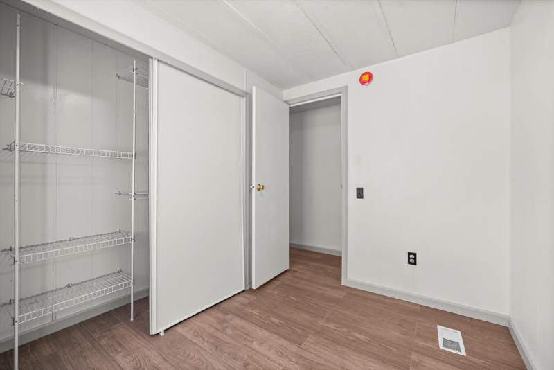 Listing-166-Photo-15f2ed0a-c734-4276-8b29-ec38a9619e16.jpg