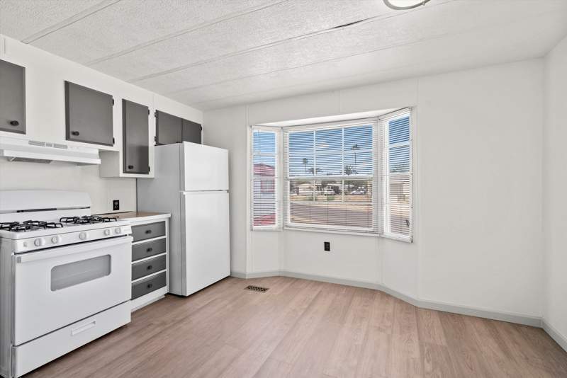 Listing-166-Photo-efa67a68-abdb-4c4d-80a5-3e411844e13b.jpg