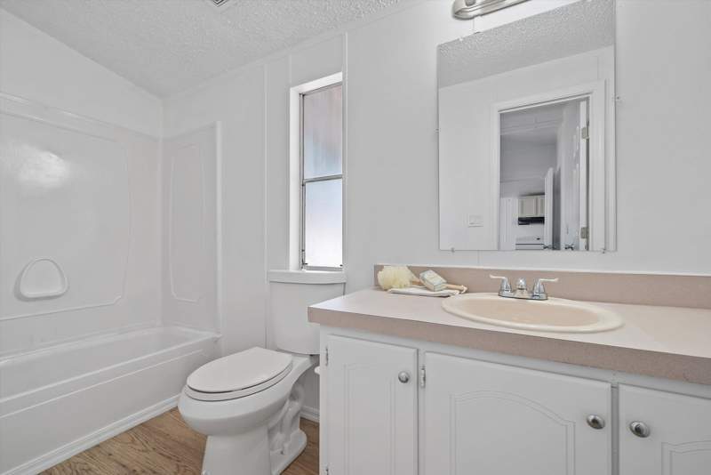 Listing-177-Photo-b56b6188-67c1-4ce5-8d1a-efd7fb2f27d0.jpg