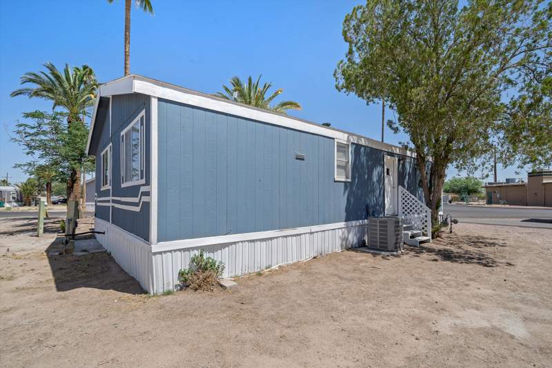 Listing-177-Photo-e65bf582-a231-4487-abe4-456cab93af06.jpg