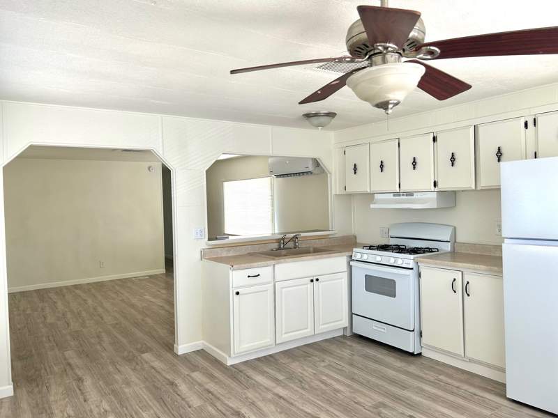 Listing-178-Photo-3817b9b2-2302-4cbe-8c11-495140dbb090.jpg