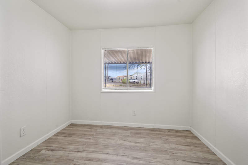 Listing-178-Photo-b93b02c4-6b01-41be-a819-86e08c139a7b.jpg