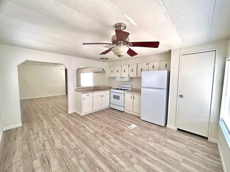 Listing-178-Photo-cd609ef0-0b4b-4cc1-80d1-fd0a4f5b4678.jpg
