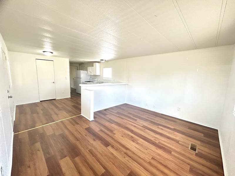 Listing-183-Photo-6985152b-f19c-4781-bd9e-52139eaf91a2.jpg
