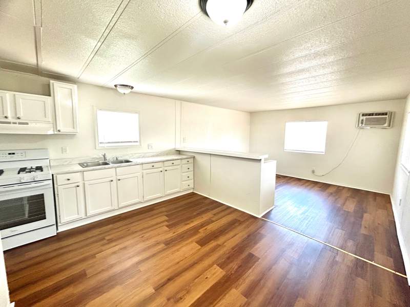 Listing-183-Photo-ac066e8c-9b65-4e18-8aa8-3bc0b8a88365.jpg