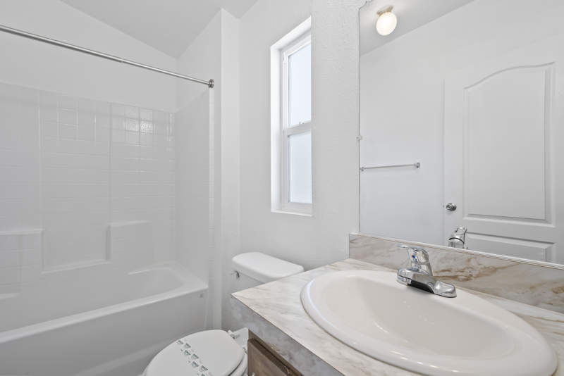 Listing-196-Photo-0addafc5-cc9d-49c0-bc4c-4f15f927e850.jpg