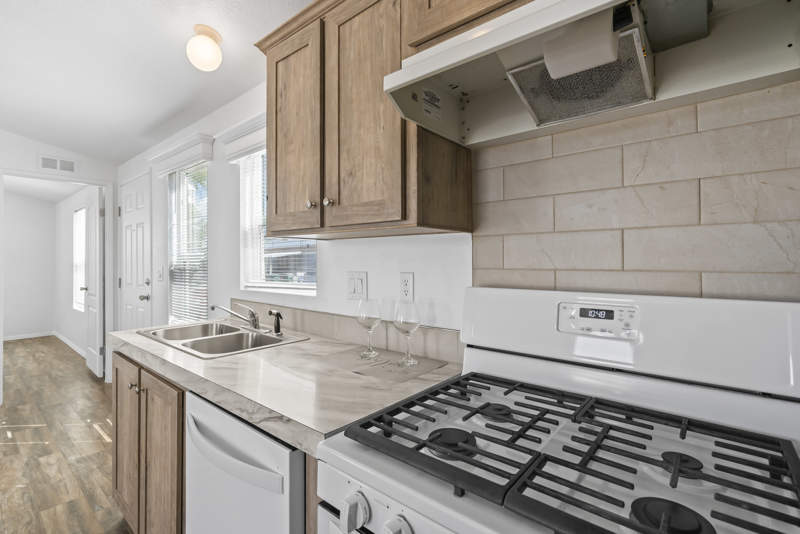 Listing-196-Photo-141489d7-bbc0-43bb-a044-b58bed66914d.jpg