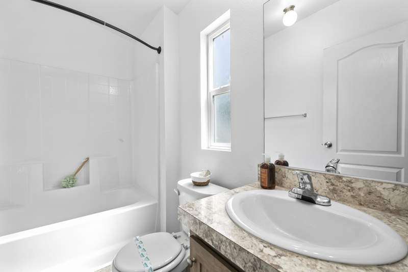 Listing-206-Photo-0aaa6e29-f712-47b1-84d7-89ceb1079720.jpg
