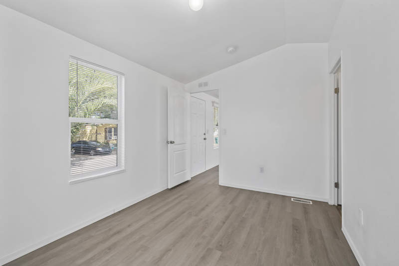 Listing-206-Photo-ae723d28-8485-4455-b1d6-4ae94f97dfaa.jpg