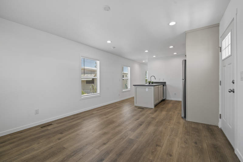 Listing-135-Photo-703a47fb-3f84-415b-be97-cfdea29242e3.jpg