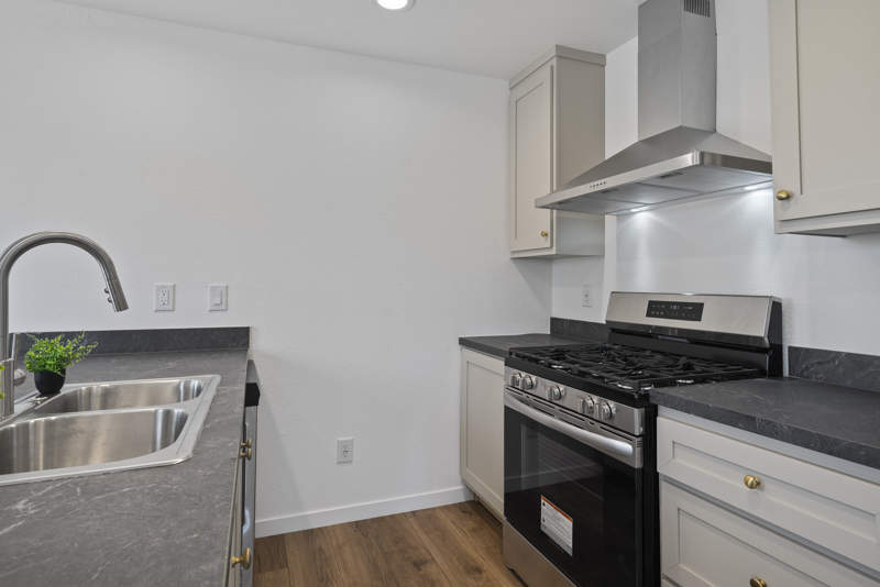 Listing-135-Photo-9ebc0436-8e94-4ad8-882a-fd5182658a5d.jpg