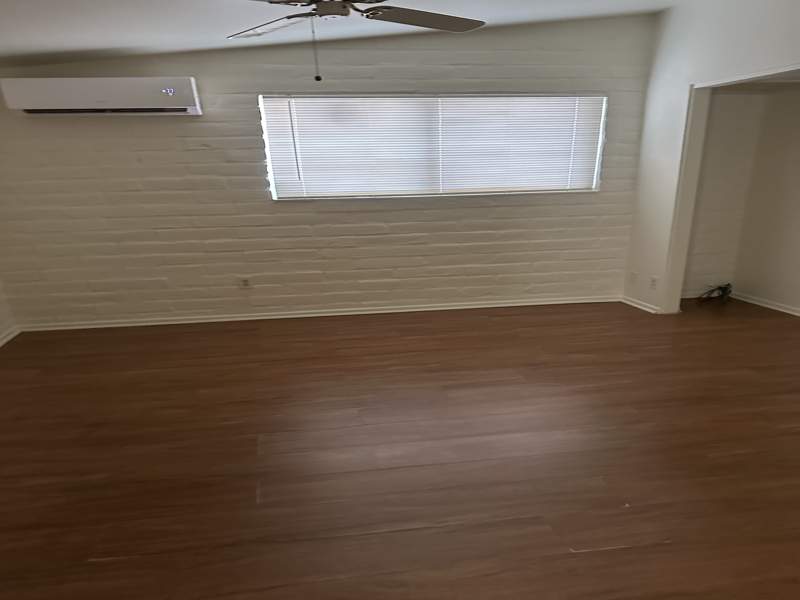 Listing-185-Photo-cb11f71f-8121-4f80-87af-8f99a45b9fe5.jpg