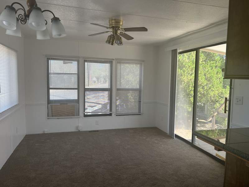 Listing-187-Photo-865ddf54-c4f3-4745-9403-eb457cc6f476.jpg