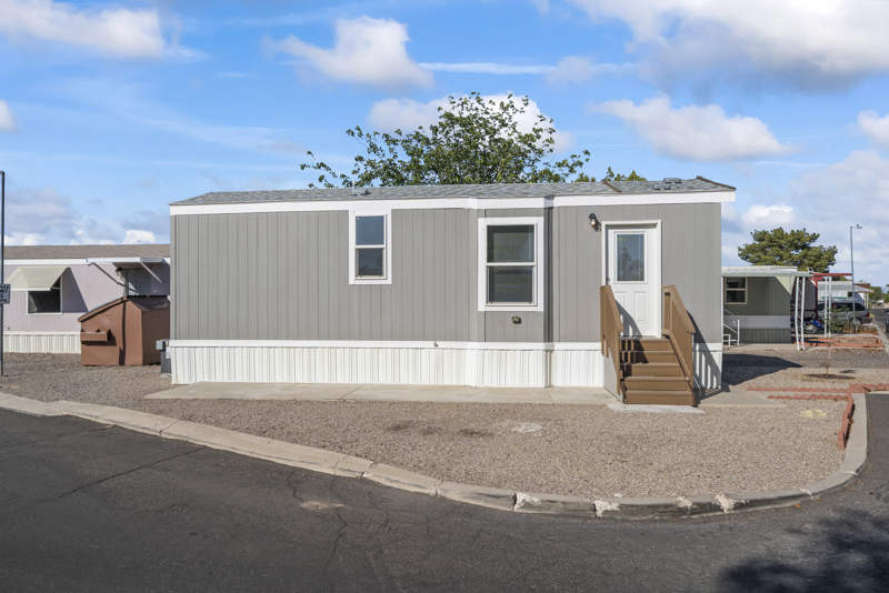 Listing-124-Photo-9714a9cb-96b7-41b2-b7e3-dda691525e2f.jpg