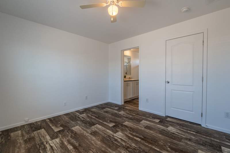 Listing-168-Photo-da8a25de-f1a4-49ee-9e6b-2ee7d566222d.jpg