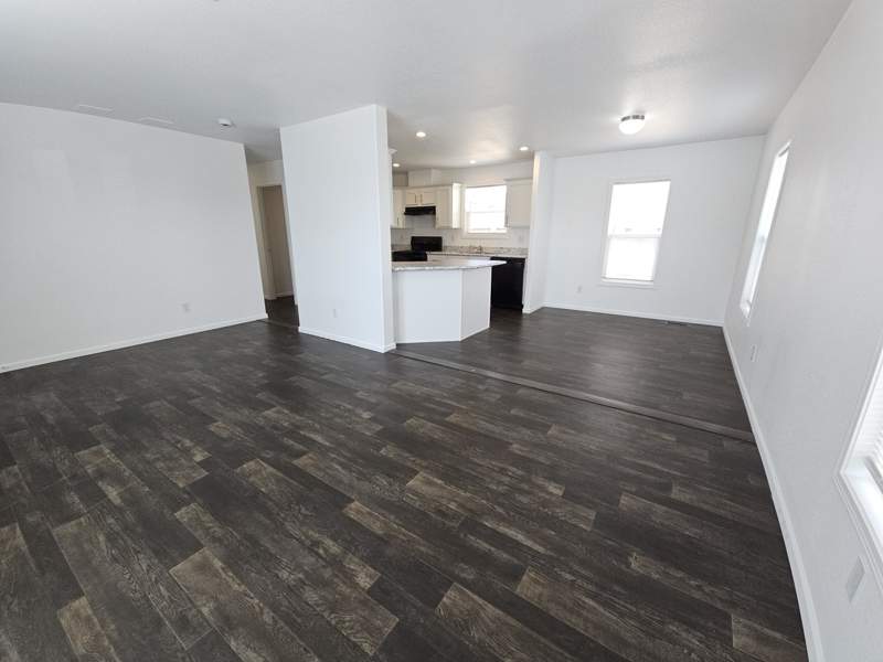 Listing-188-Photo-e902462f-ce8f-49b1-9f0b-60f2dd4e14fa.jpg