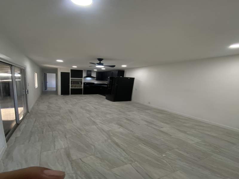 Listing-190-Photo-90f3fade-fc8a-40fa-90ca-e63e202e5b91.jpg