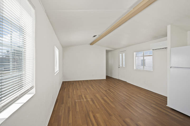 Listing-195-Photo-0bc00583-5c83-46dc-b7c9-5b9fa452102e.jpg