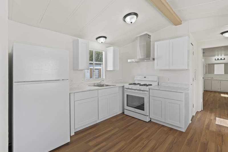 Listing-195-Photo-1ab2f066-3e0e-40e0-9ee4-e9038ba70e81.jpg