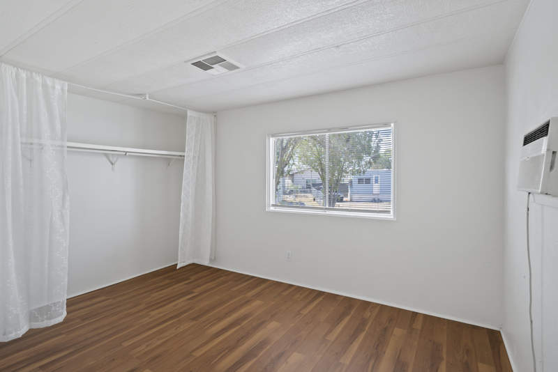 Listing-195-Photo-cc2dc93a-3d64-4cc6-9142-d90966202be2.jpg