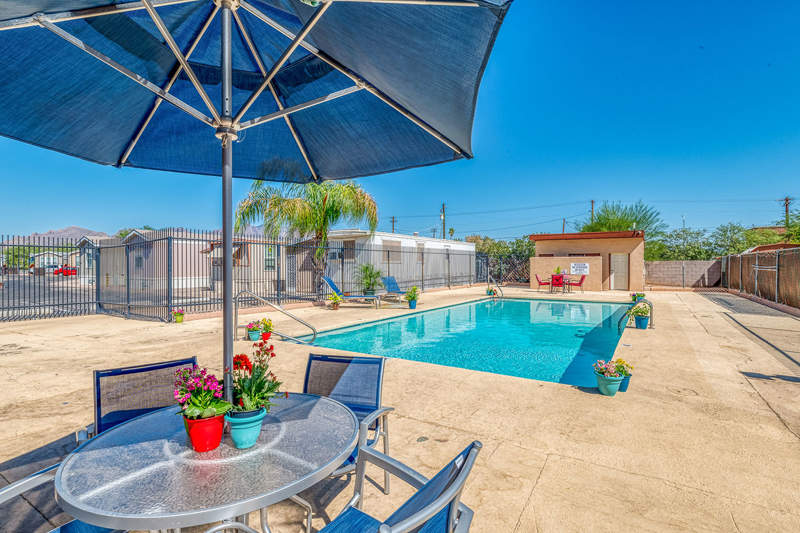 Listing-103-Photo-3825ea31-dd23-4e5b-a862-6eec86b0f6cb.jpg