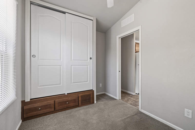 Listing-170-Photo-2271c040-7cbe-44ac-912c-ea9eb8cc47e8.jpg