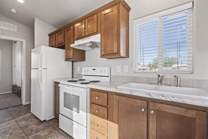 Listing-170-Photo-8453447f-f7b9-4749-a322-20820e8e0551.jpg
