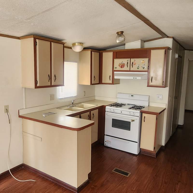 Listing-184-Photo-097862f1-eb03-4584-989f-af4a712d7825.jpg