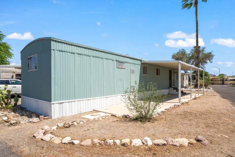Listing-139-Photo-3edbe056-3b3f-4bf4-8c43-2abf21b16761.jpg