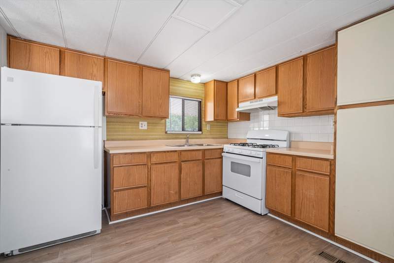 Listing-139-Photo-53305aa7-cd1b-4a40-afa0-648a25fd456e.jpg