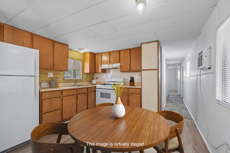 Listing-139-Photo-be7fcb66-8113-49c6-babf-3bc330a951b8.jpg