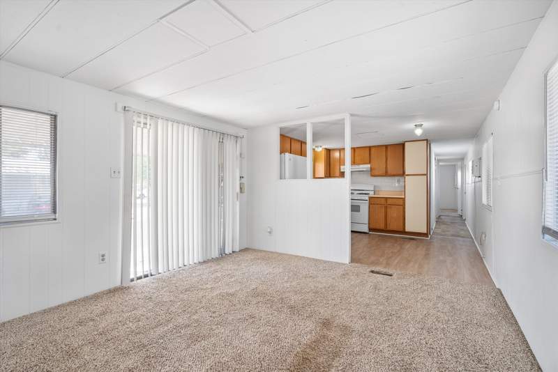 Listing-139-Photo-dcadb2c5-e11f-4895-bde0-9bf49057540f.jpg