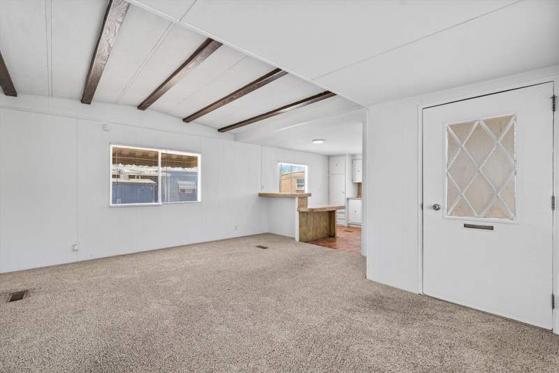 Listing-153-Photo-82acd3cf-f906-4574-8367-cfec4386f1fd.jpg