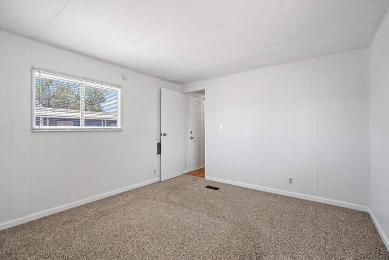Listing-153-Photo-be29a3b8-f4d9-4959-91c8-d6a16eb399f6.jpg