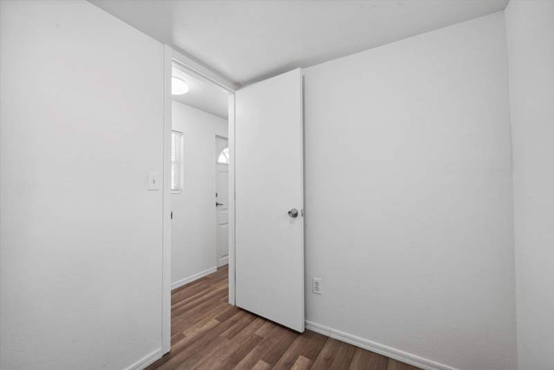 Listing-154-Photo-4a1ce286-986f-4622-bc06-a296341c419f.jpg