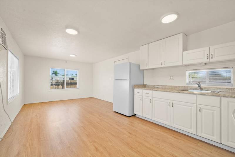 Listing-158-Photo-2ce8afbc-927f-4e01-8742-f98b5dcc3c66.jpg