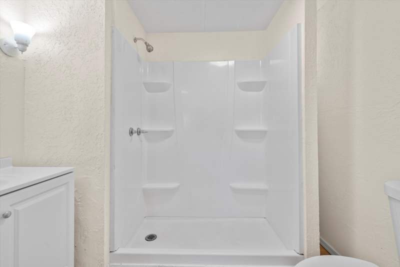 Listing-158-Photo-52c09f6c-e322-4bc7-93b0-2d80776b8d15.jpg