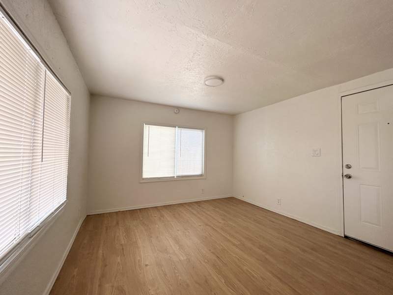 Listing-158-Photo-75cc3664-69ad-44f0-b89c-ea7944aa0c89.jpg
