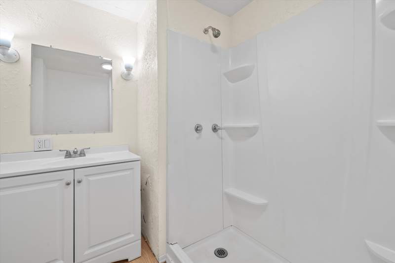 Listing-158-Photo-82efed82-7e5f-43a9-b2cb-5a590e104e3b.jpg