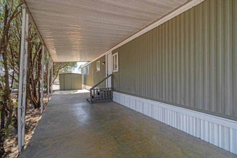 Listing-159-Photo-0327eea2-ce33-4149-9e3c-2fa2a33d4df2.jpg